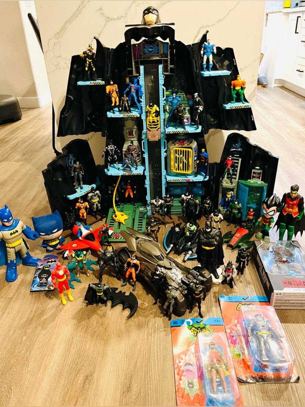 Batman Multi-Level Playset with Black and Blue Accents and Assorted Figures